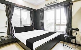 Super Collection O Ashram Road Near Sardar Bridge Formerly Hotel Apple Inn